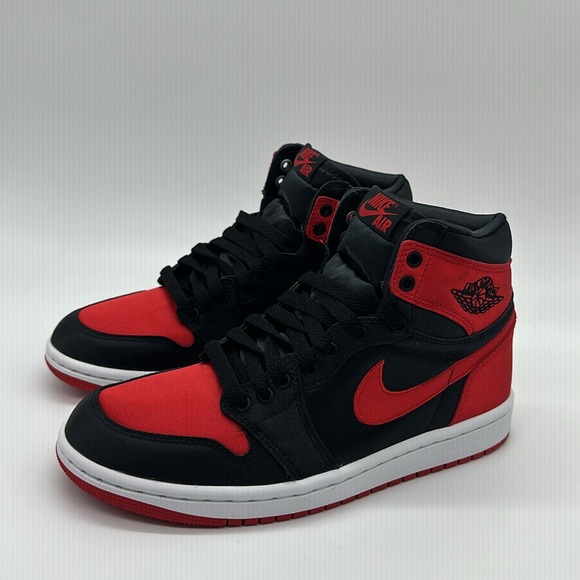 New Nike Women’s Air Jordan 1 Retro High OG Satin Bred FD4810-061 NWOB - Picture 4 of 5